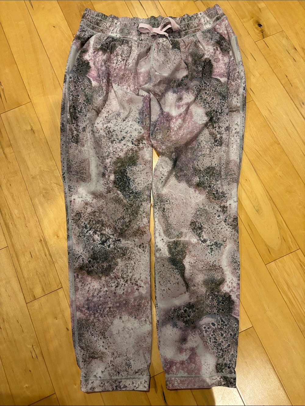 Lululemon pants
